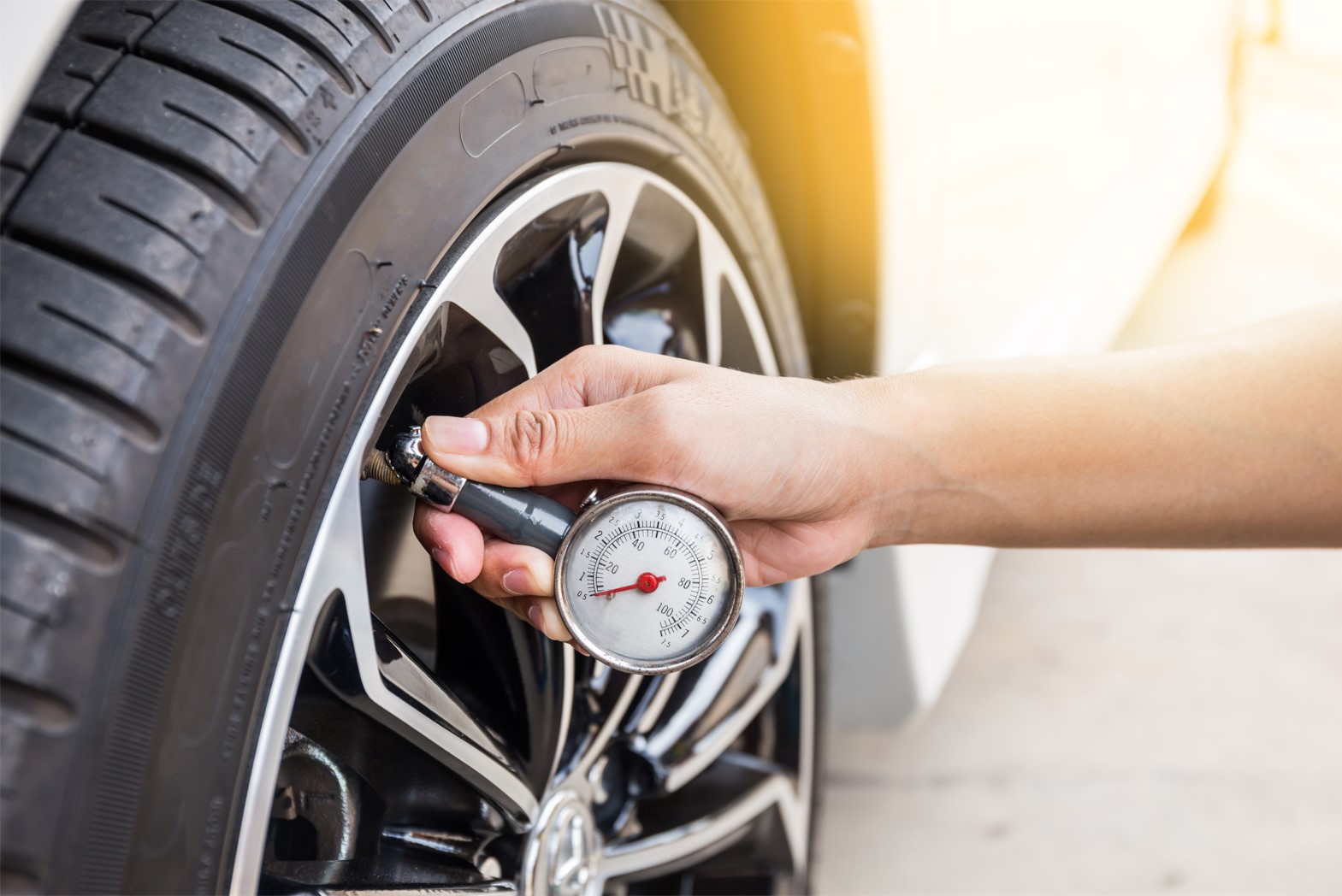 Check-Tyre-Pressure-Essential-Car-Maintenance-Checklist