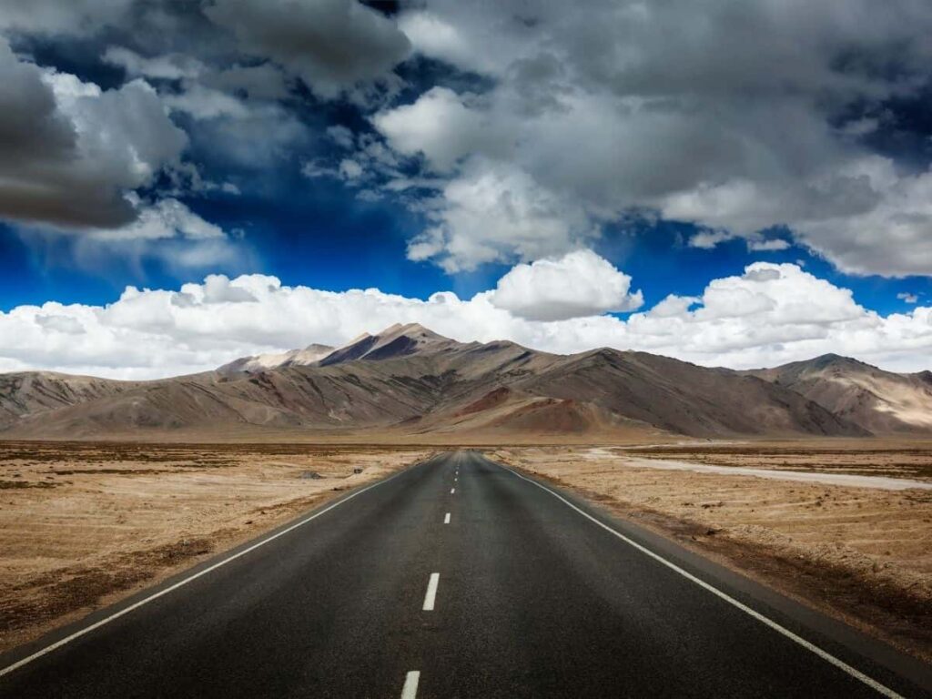 Manali to Leh Highway-road trips India-Shortgears