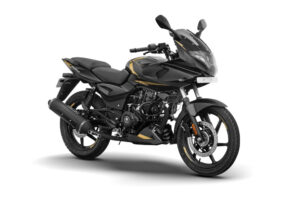 bajaj-220-F-best-bike-under-1.5-lakh-Shortgears